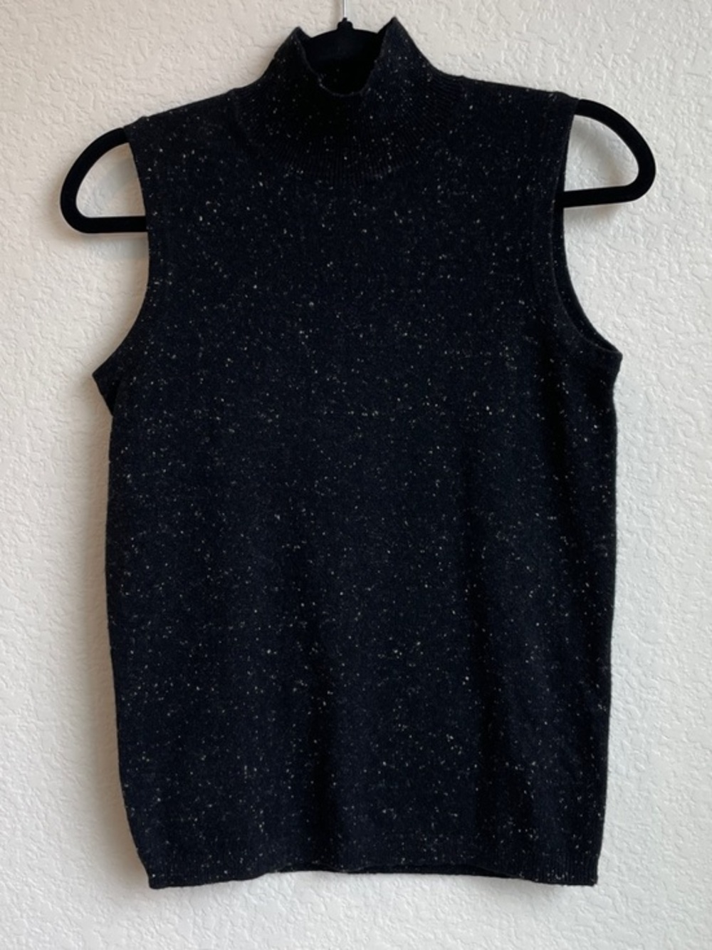 C by Bloomingdale's Marled Black Cashmere Mock-neck • S